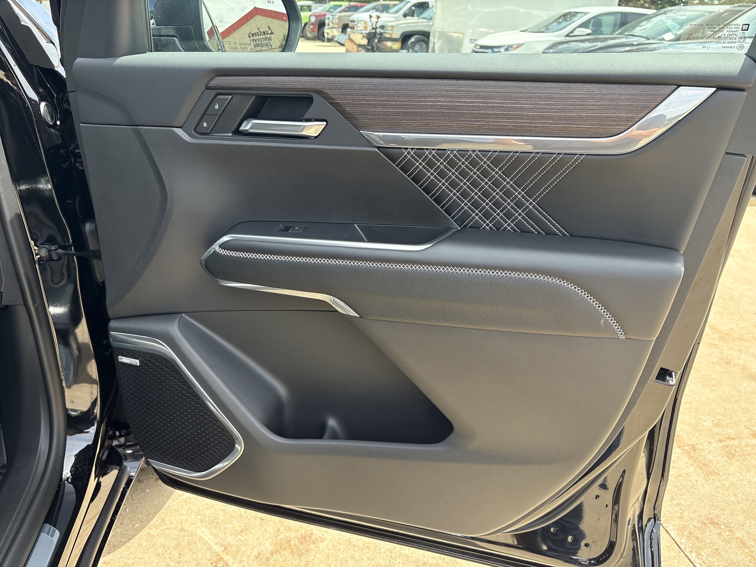 2026 GMC Acadia Denali - Photo 19