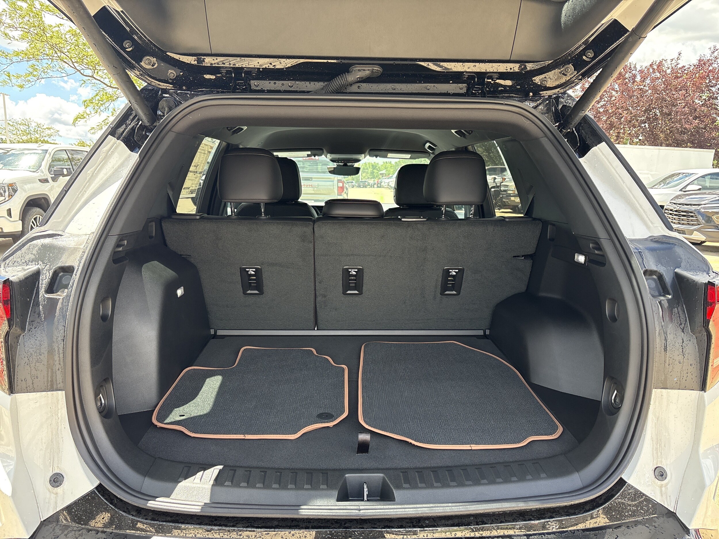 2026 GMC Terrain AT4 - Photo 14