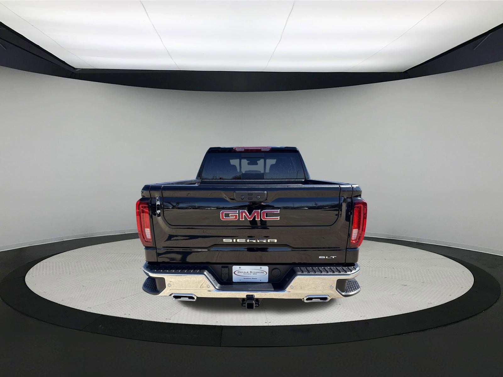 2026 GMC Sierra 1500 SLT - Photo 5
