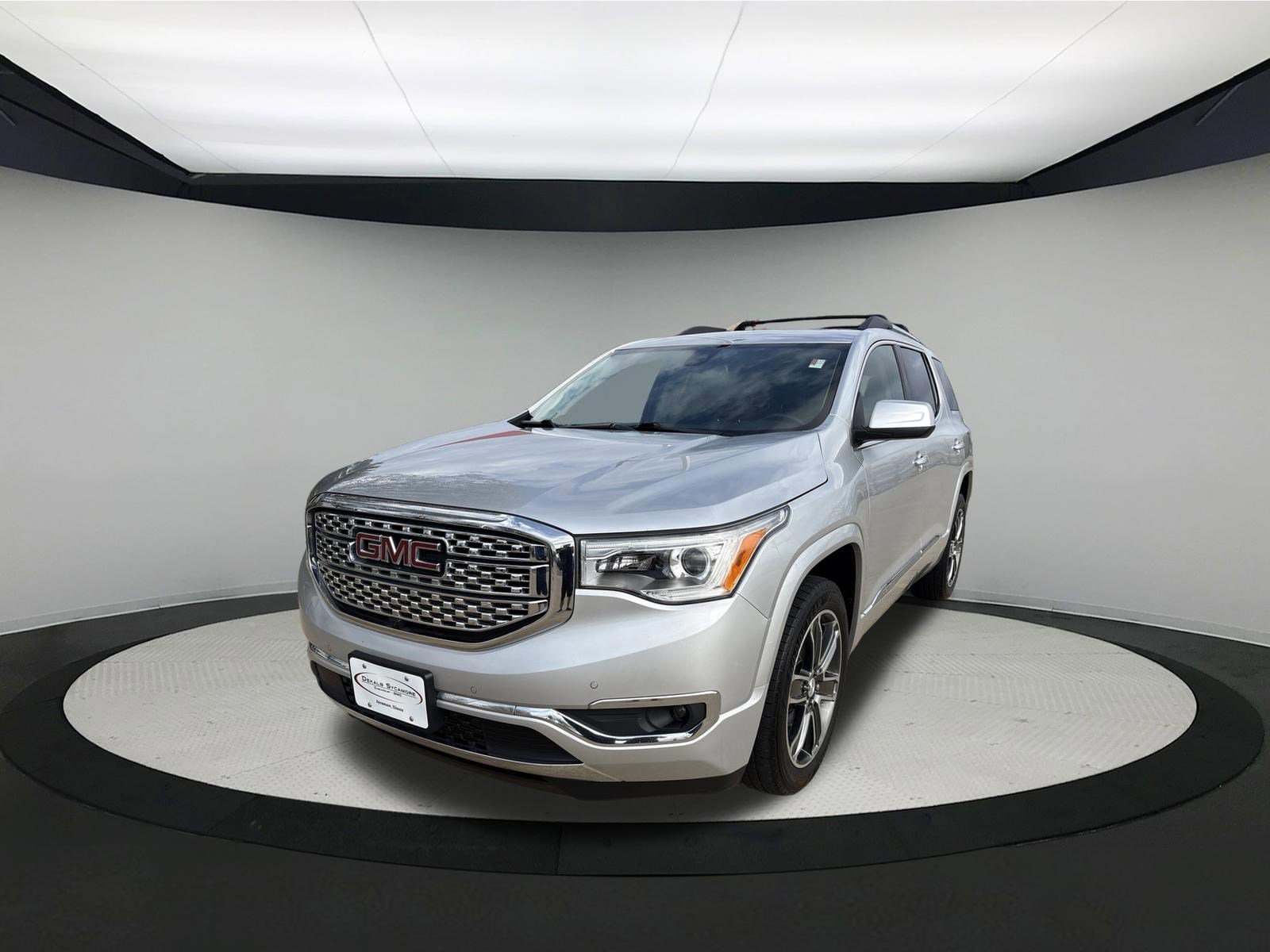 2019 GMC Acadia Denali AWD's photo