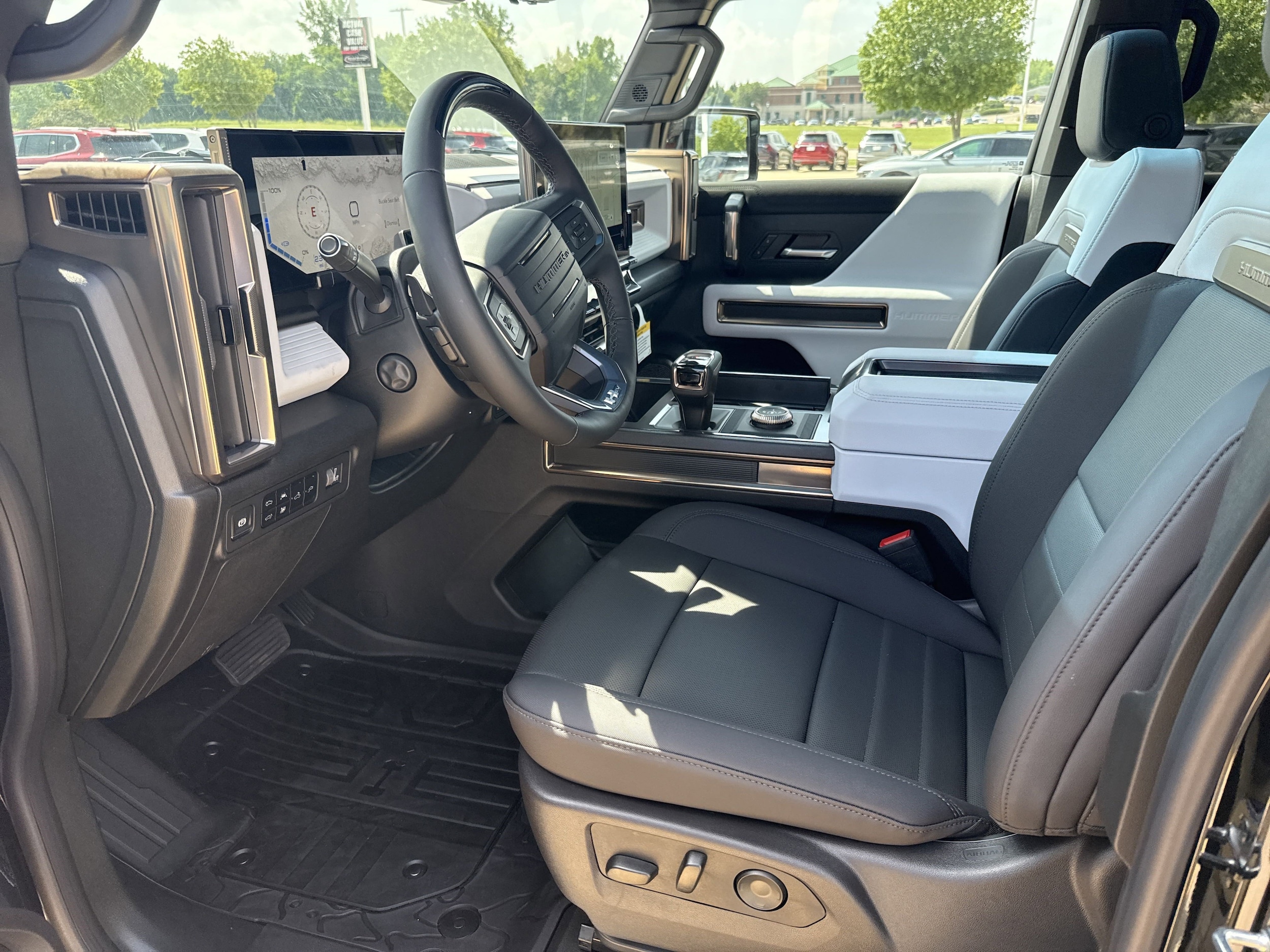 2025 GMC HUMMER EV 3X - Photo 13