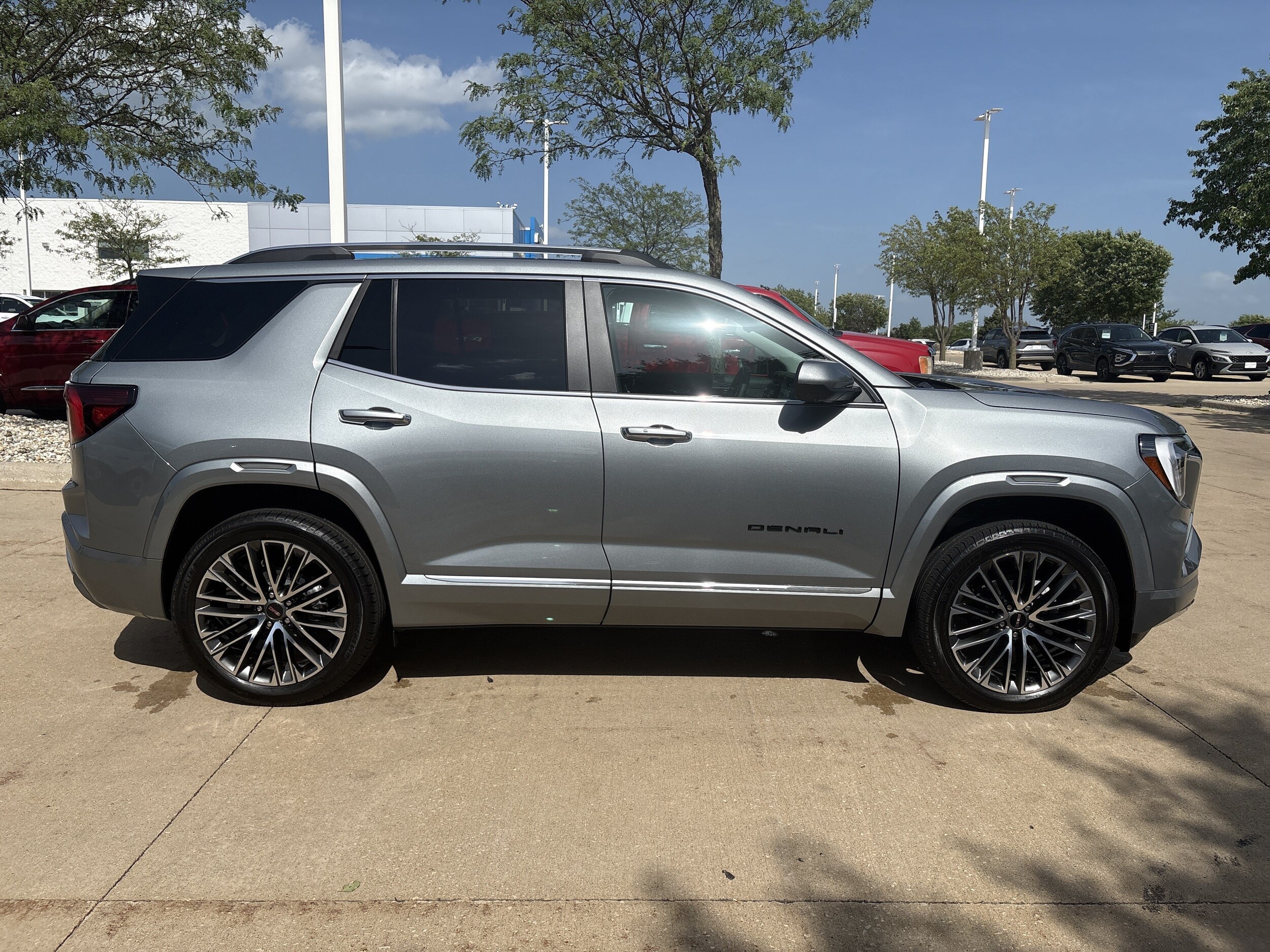 2026 GMC Terrain Denali - Photo 8