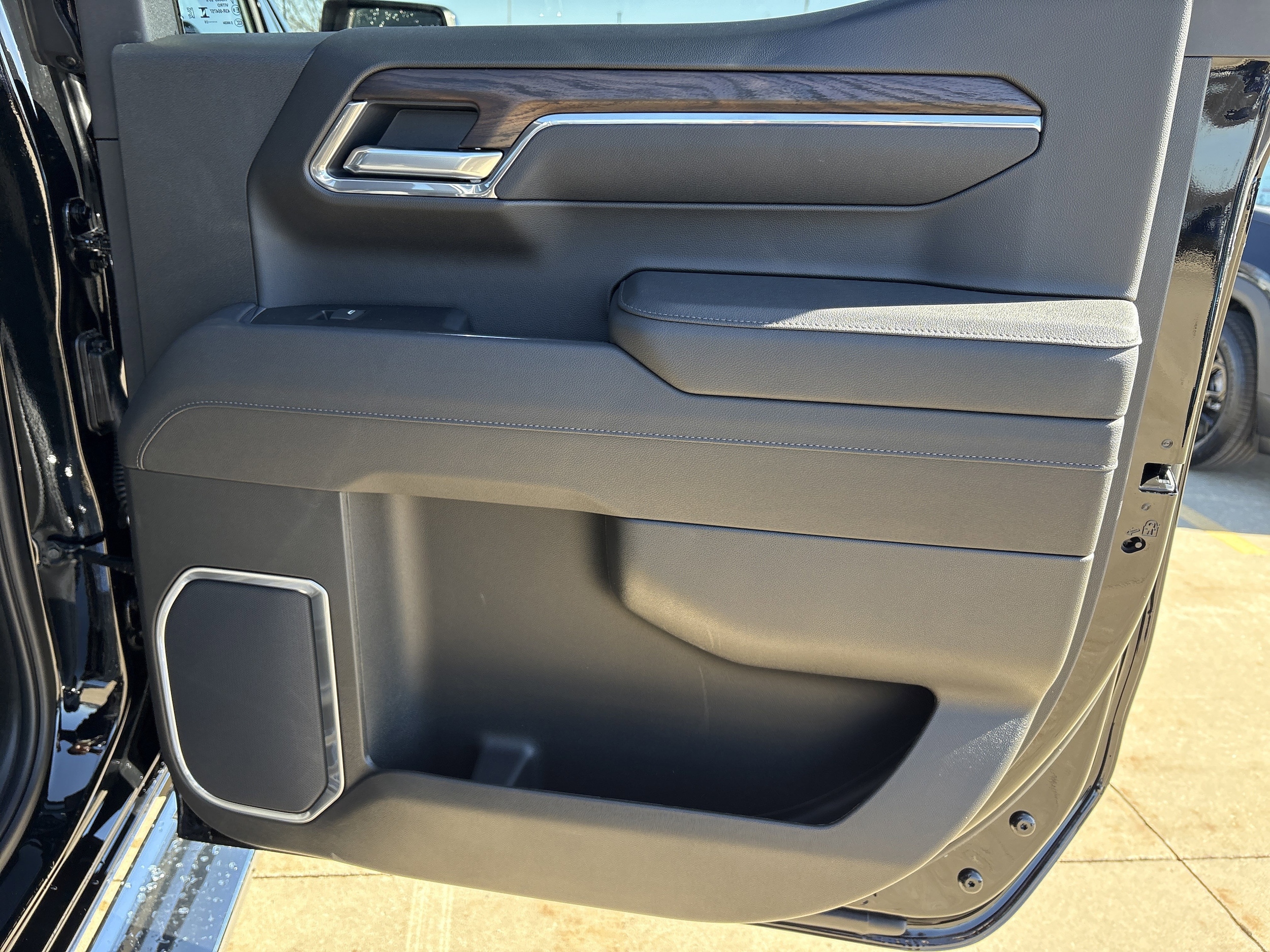 2026 GMC Sierra 1500 SLT - Photo 20