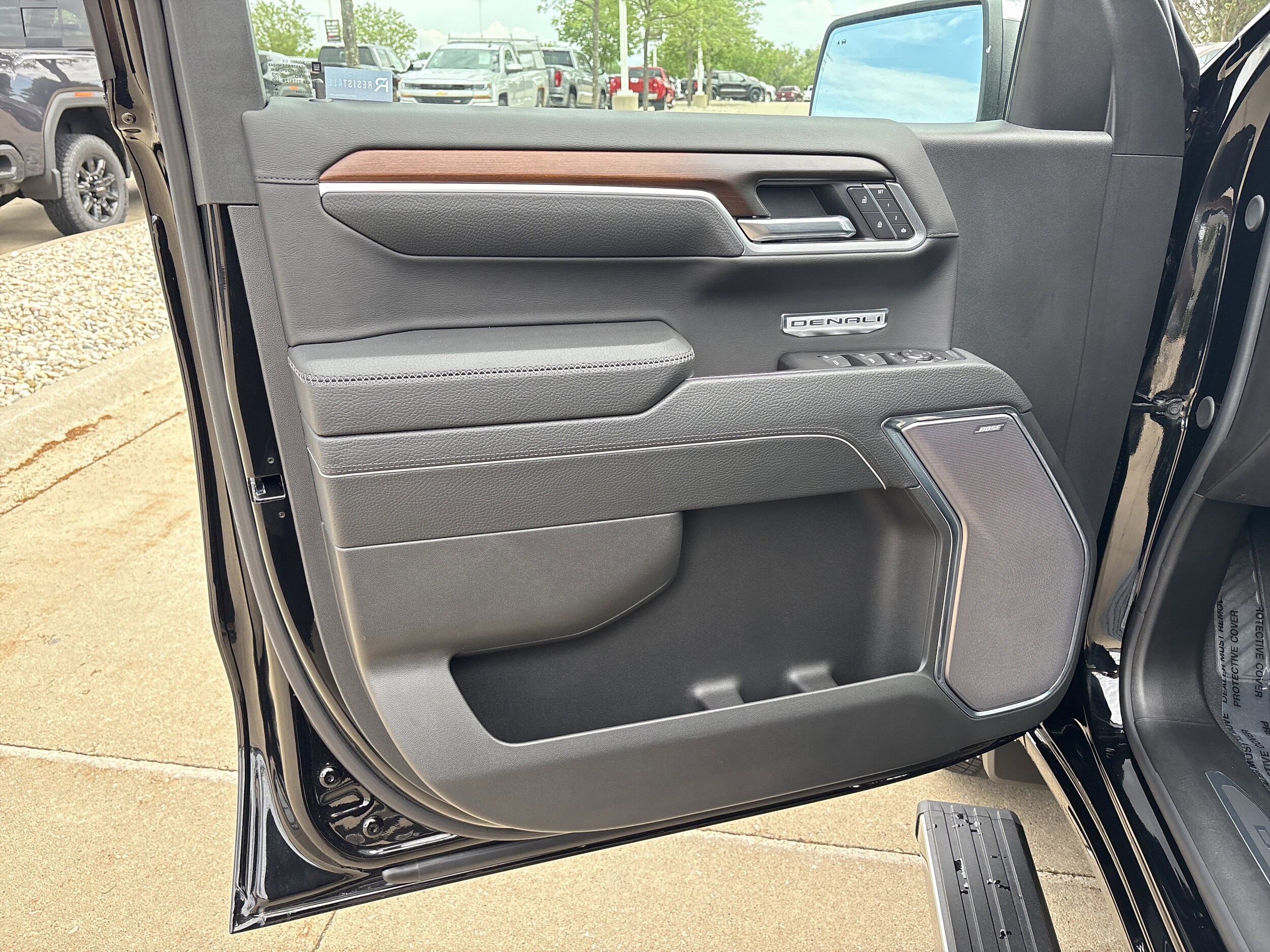 2026 GMC Sierra 1500 Denali - Photo 10