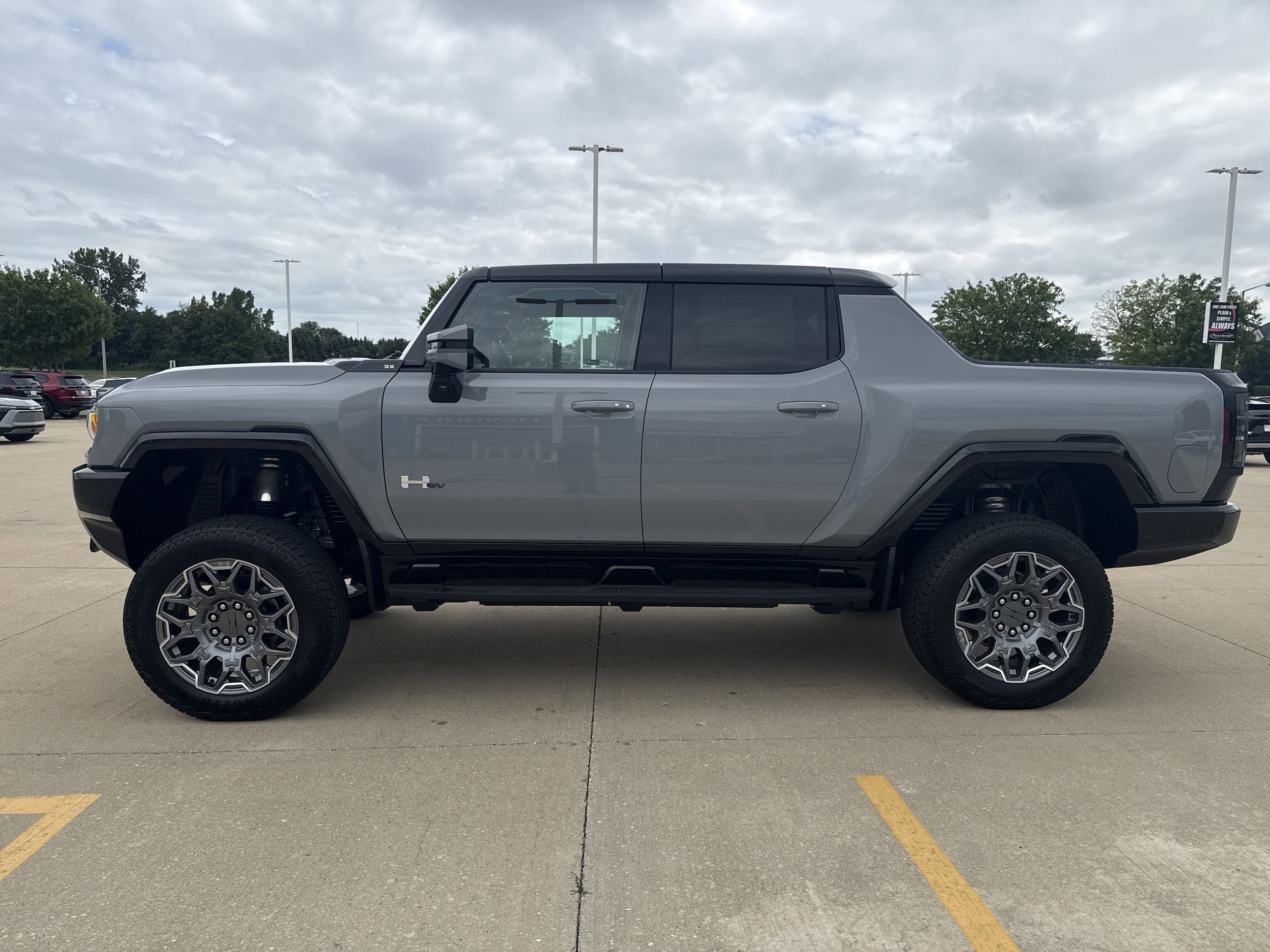 2025 GMC HUMMER EV 3X - Photo 8