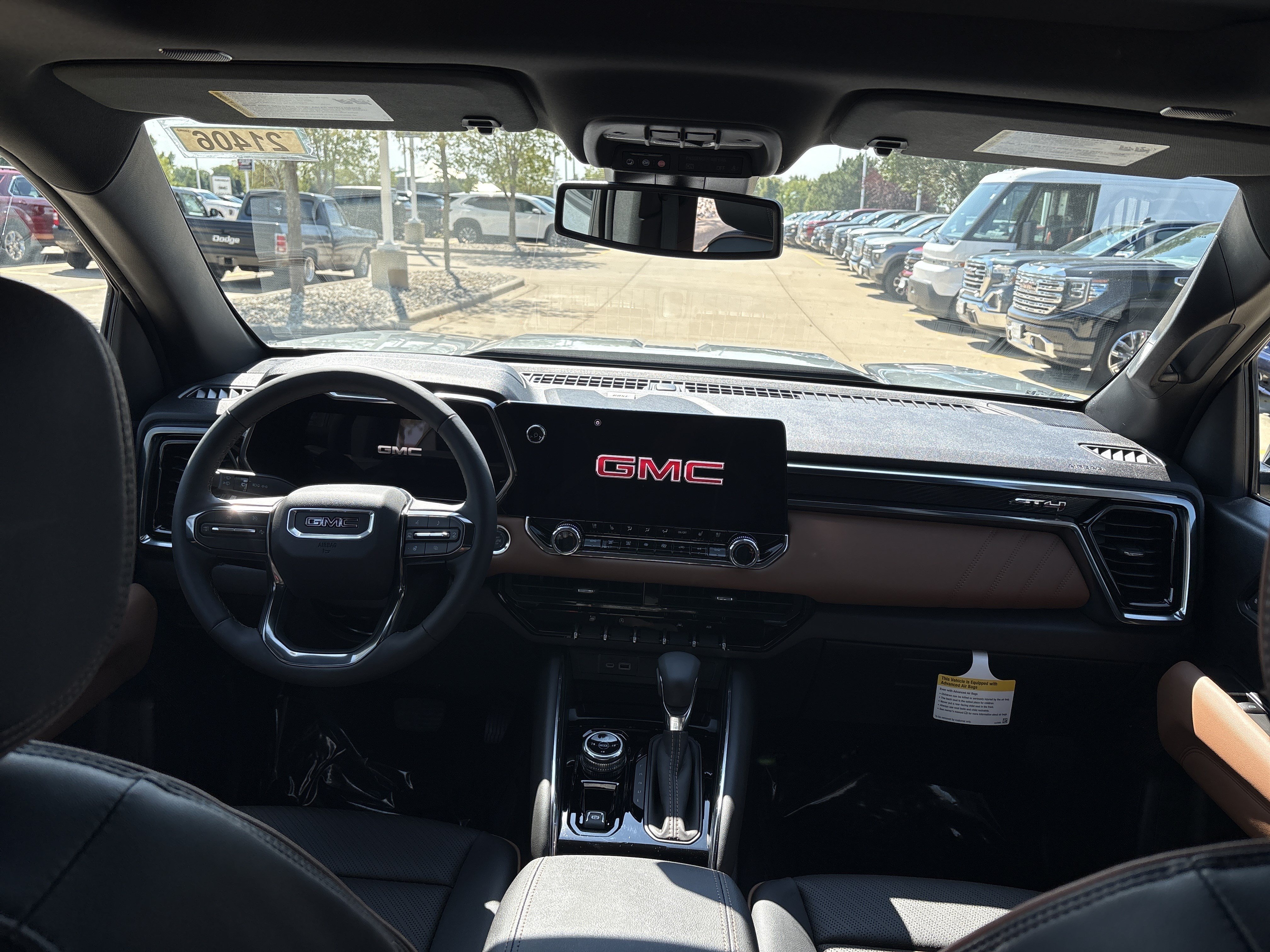2026 GMC Canyon AT4 - Photo 15