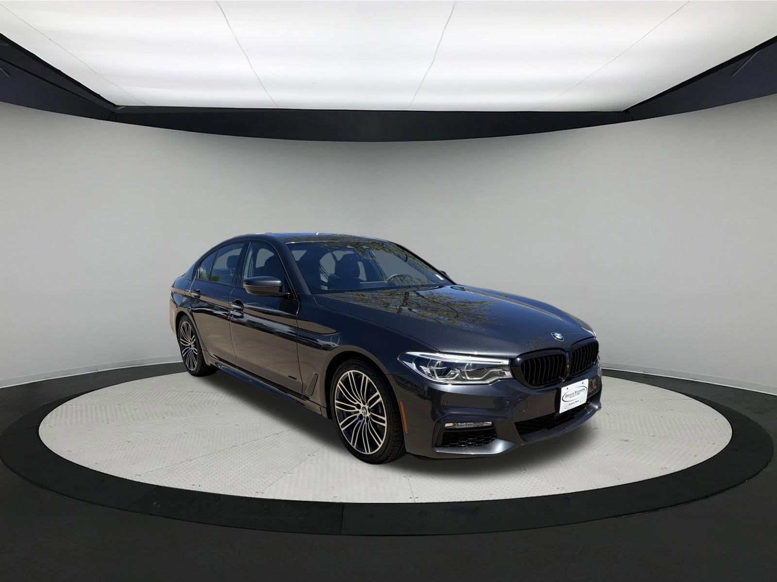 2018 BMW 5 Series 540i xDrive Sedan's photo