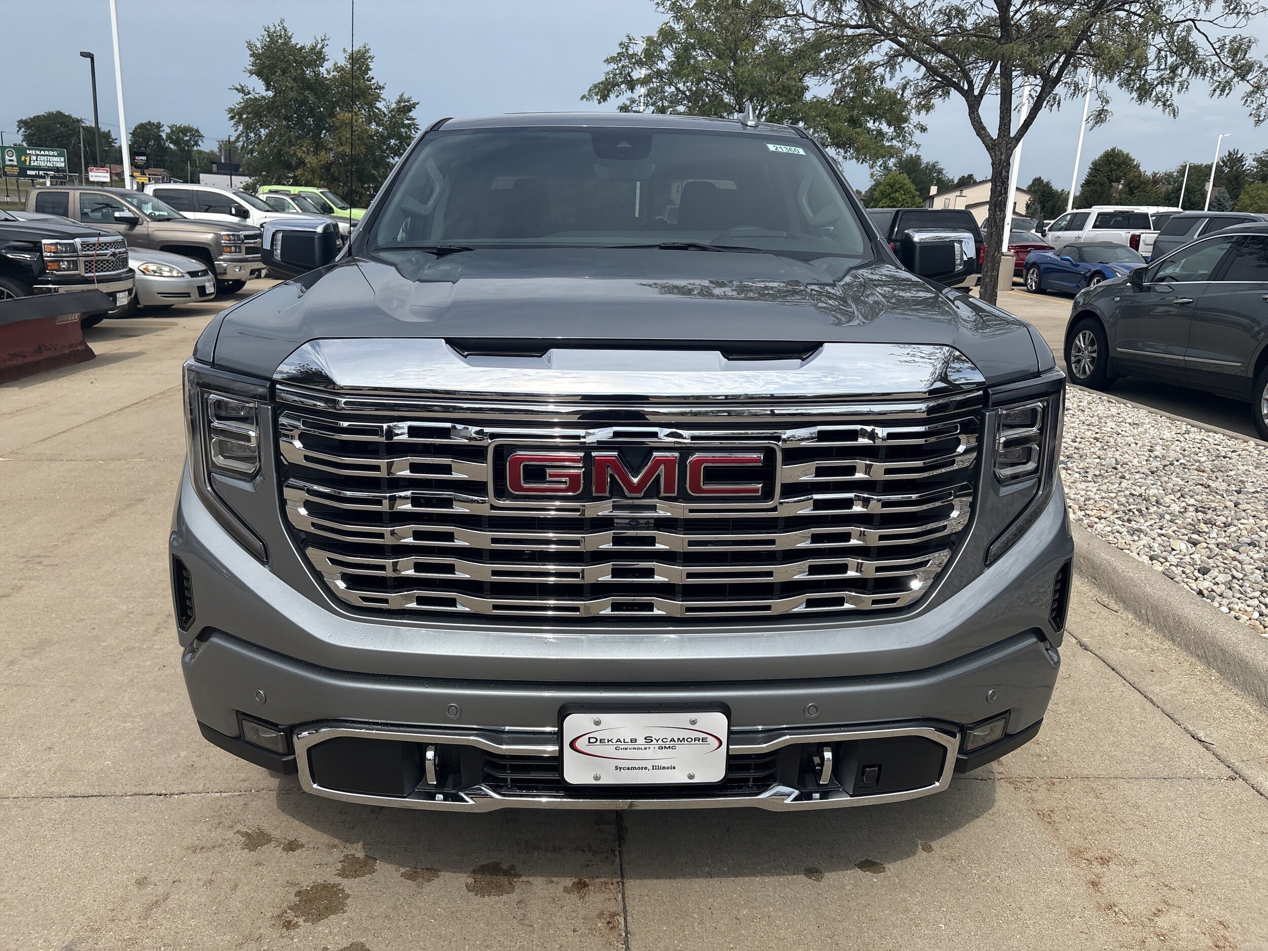 2026 GMC Sierra 1500 Denali - Photo 8