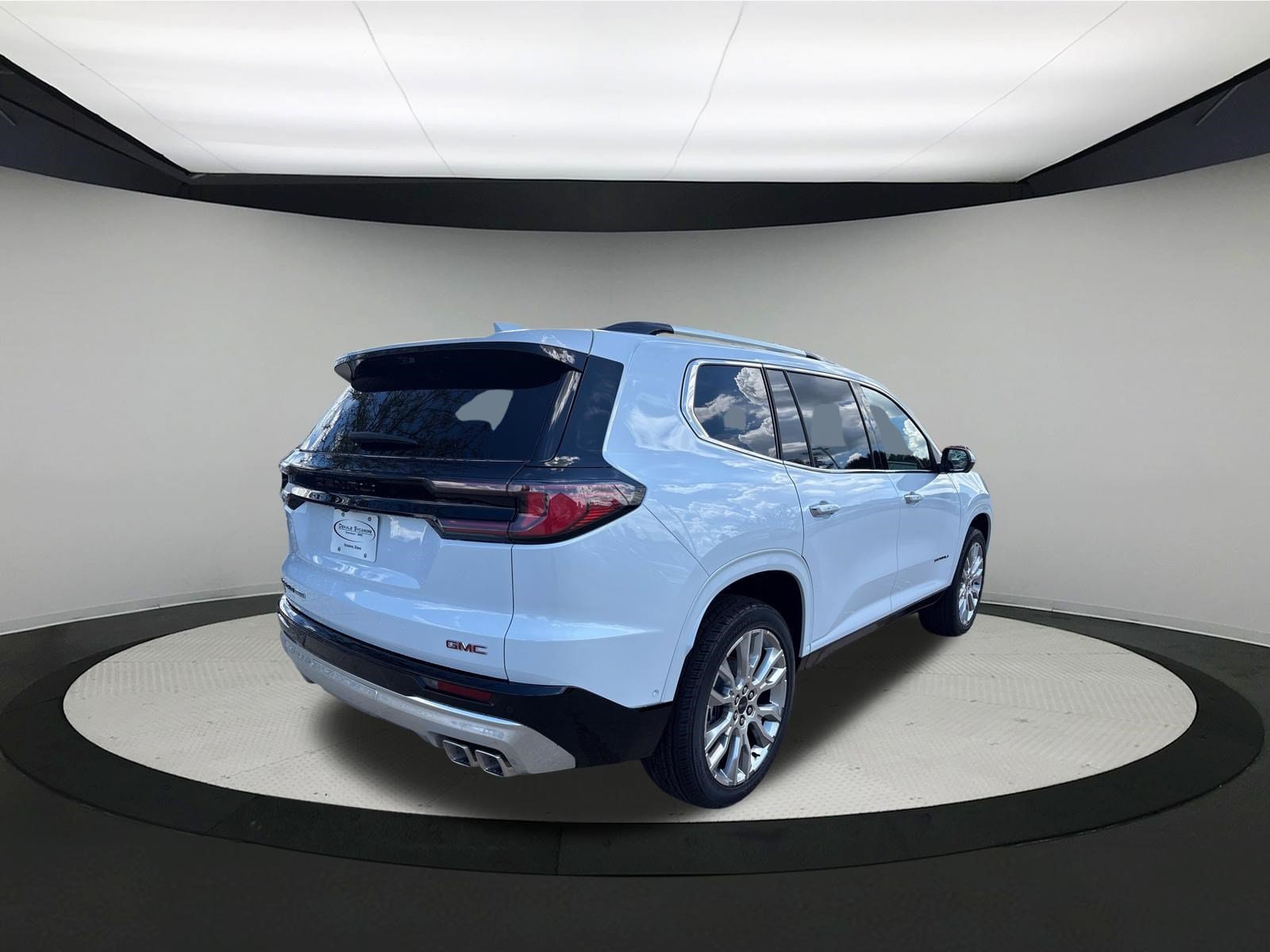 2026 GMC Acadia Denali - Photo 5