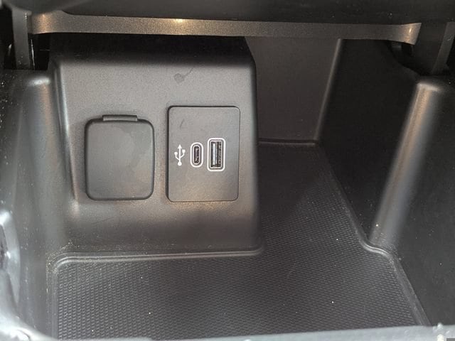 2025 Ford Explorer ST - Photo 26