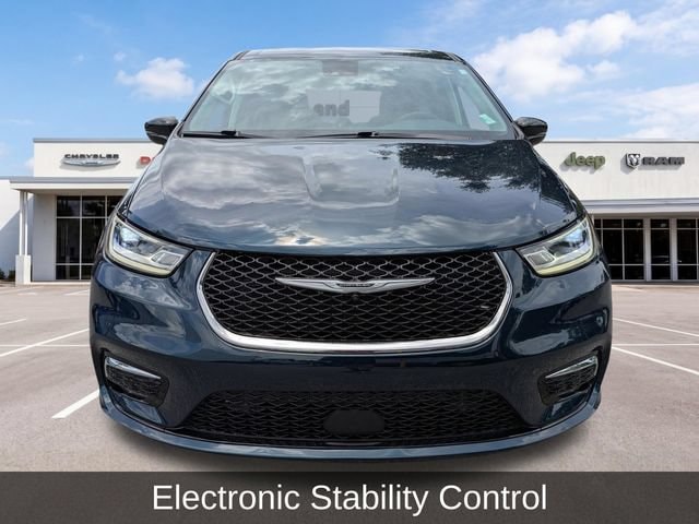 2024 Chrysler Pacifica Touring L - Photo 9