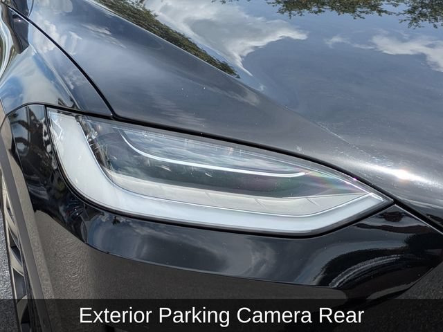 2022 Tesla Model X Plaid - Photo 10