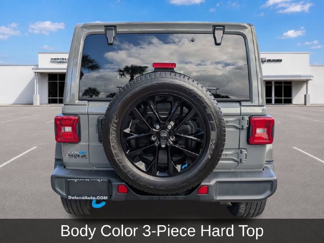 2022 Jeep Wrangler Unlimited Sahara 4XE - Photo 5