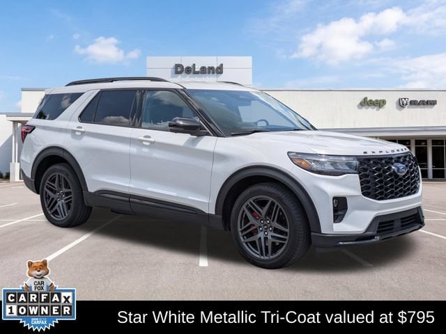 2025 Ford Explorer ST - Photo 1