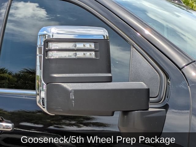 2024 Chevrolet Silverado 2500HD LTZ - Photo 13