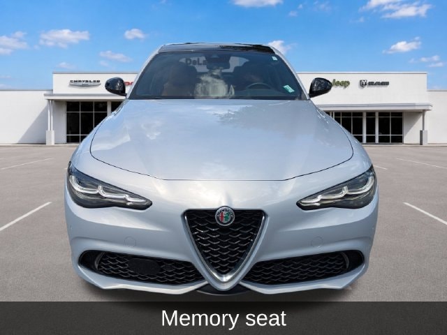 2024 Alfa Romeo Giulia Ti - Photo 11