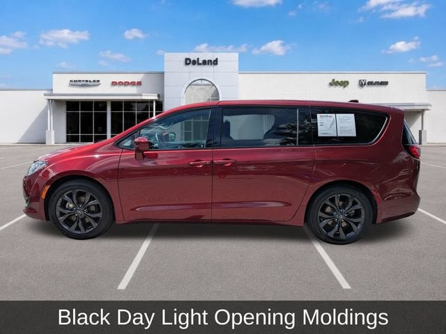 2020 Chrysler Pacifica Touring - Photo 10