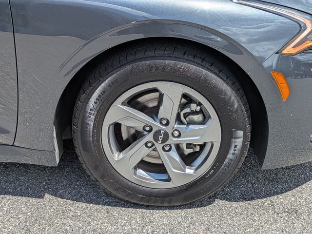 2023 Kia K5 LXS - Photo 10