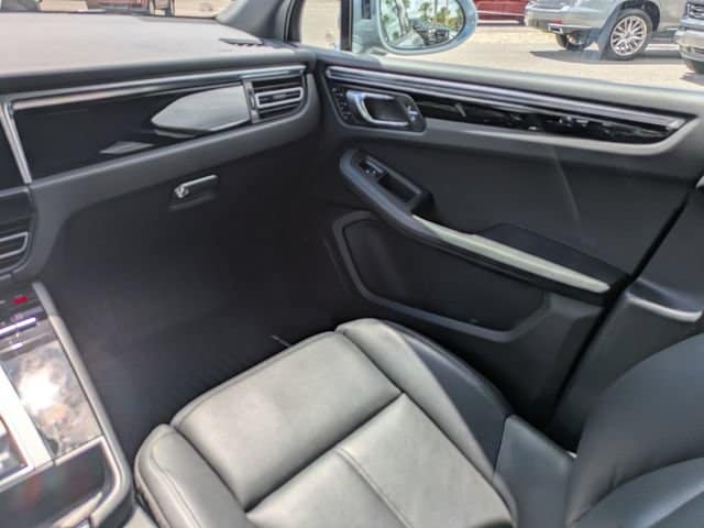 2025 Porsche Macan Base - Photo 24