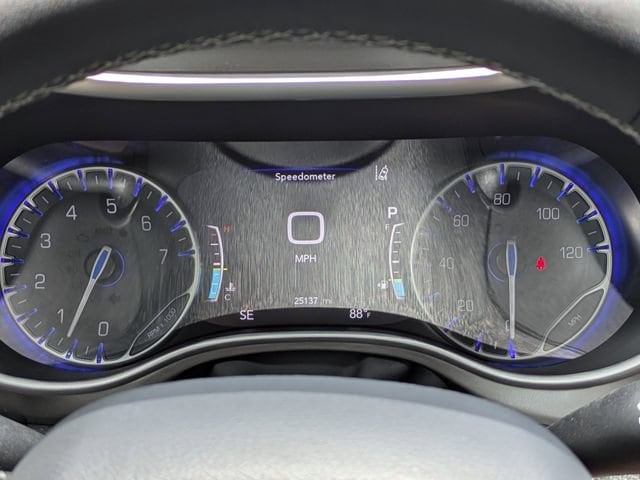 2024 Chrysler Pacifica Touring L - Photo 33