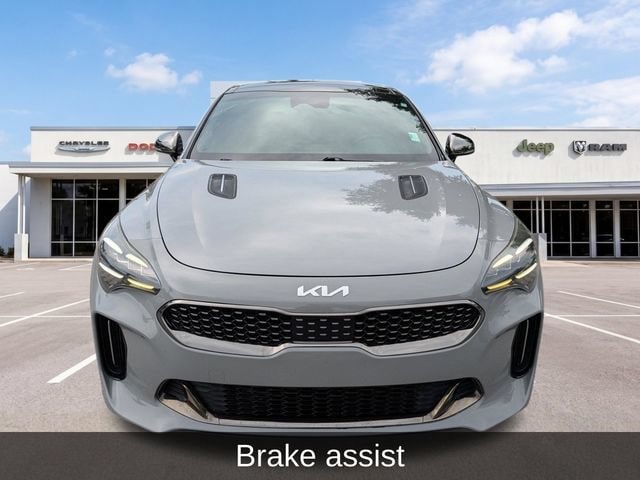 2022 Kia Stinger GT1 - Photo 11