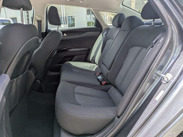 2023 Kia K5 LXS - Photo 12