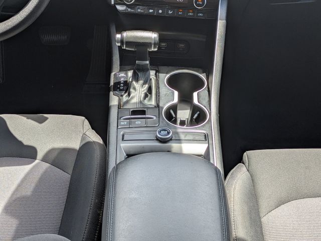 2023 Kia K5 LXS - Photo 17