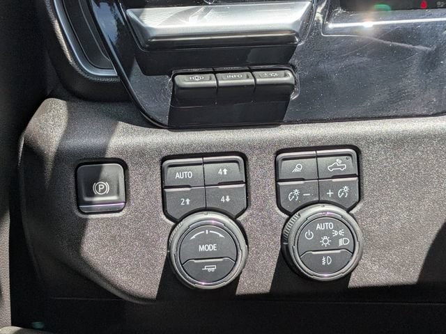 2024 Chevrolet Silverado 2500HD LTZ - Photo 31