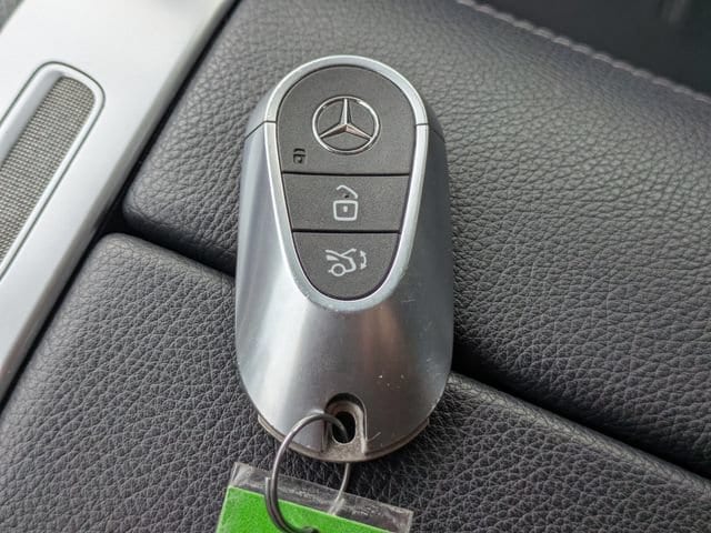 2024 Mercedes-Benz C-Class Sedan C 300 - Photo 31