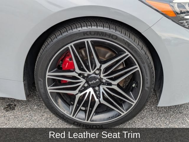 2022 Kia Stinger GT1 - Photo 14
