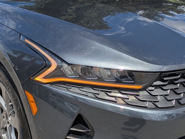 2023 Kia K5 LXS - Photo 9