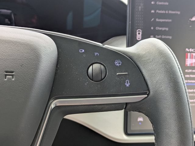 2022 Tesla Model X Plaid - Photo 28