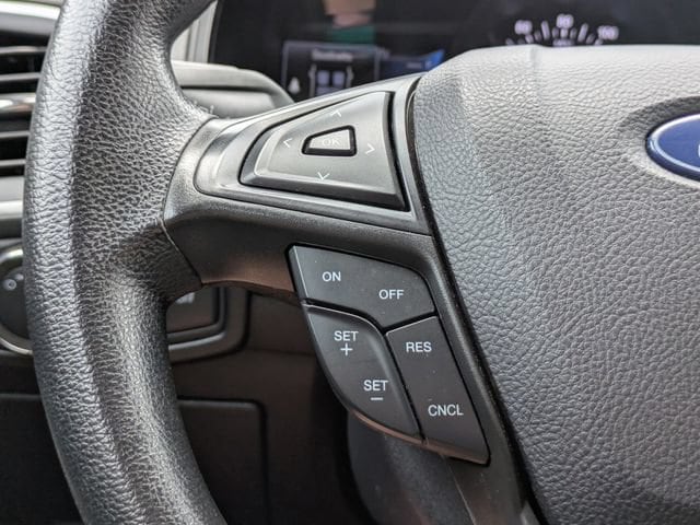 2022 Ford Edge SE - Photo 26