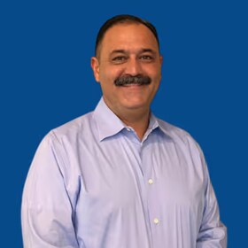 Staff member Farbod Rad from ID_7404e3