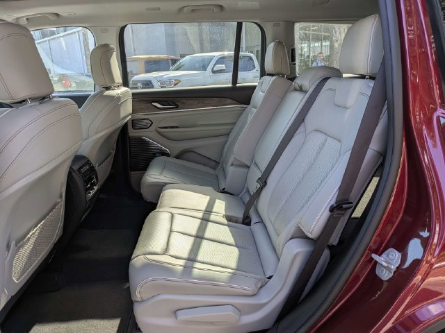 2022 Jeep Grand Cherokee L Overland - Photo 19