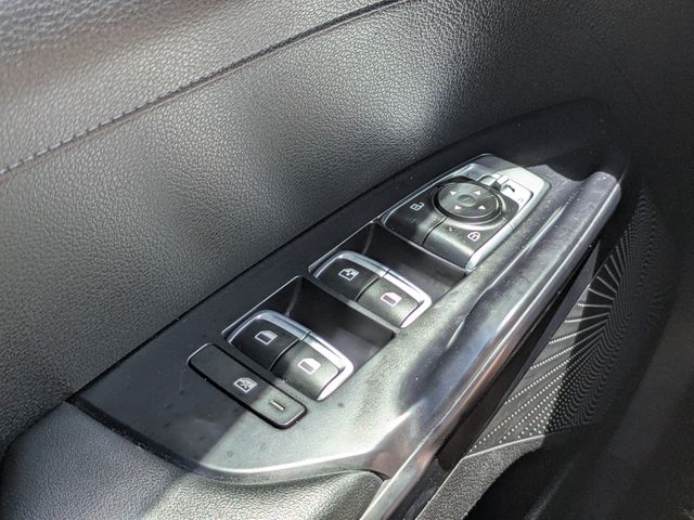 2023 Kia K5 LXS - Photo 21