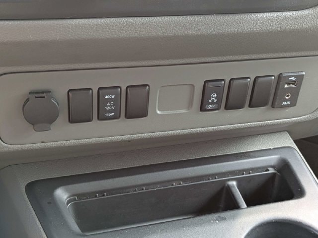 2018 Nissan NV Passenger SV - Photo 30