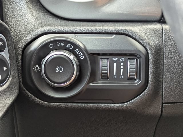 2021 Jeep Wrangler Unlimited Sahara - Photo 28