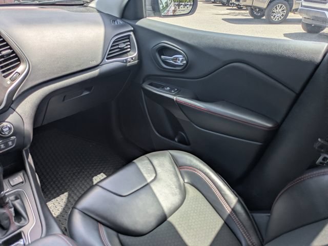 2019 Jeep Cherokee Trailhawk - Photo 18