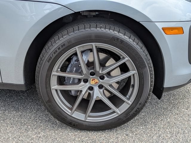 2025 Porsche Macan Base - Photo 14