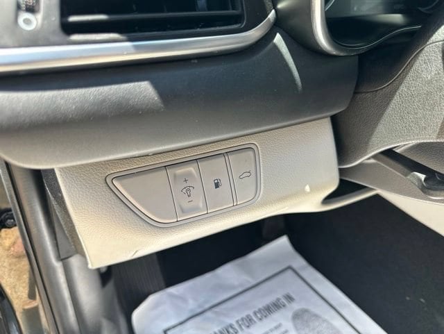 2023 GENESIS G70 Standard - Photo 14