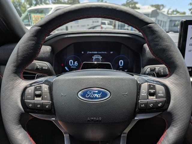 2025 Ford Explorer ST - Photo 31