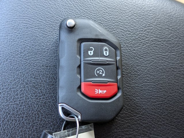 2023 Jeep Wrangler 4-Door Sport S - Photo 36