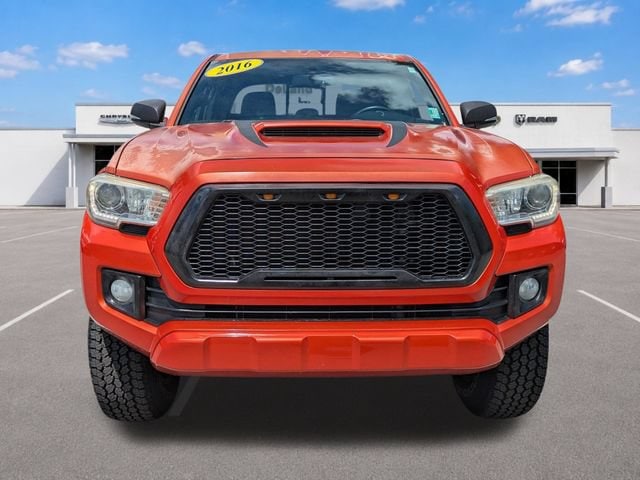2016 Toyota Tacoma TRD Sport - Photo 11