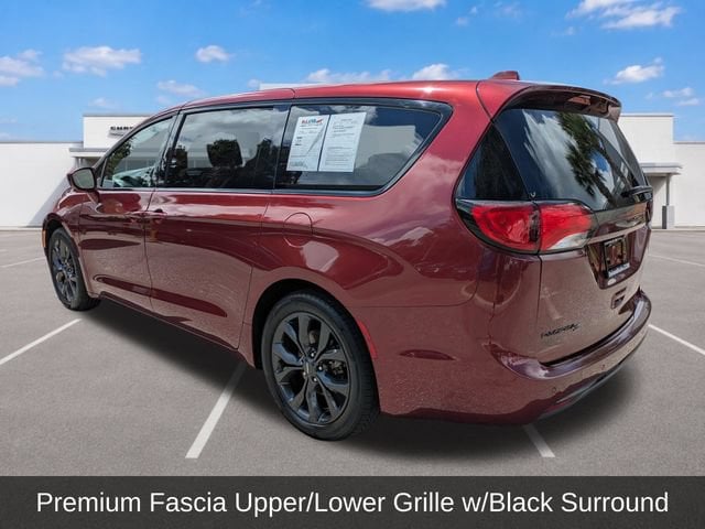 2020 Chrysler Pacifica Touring - Photo 9