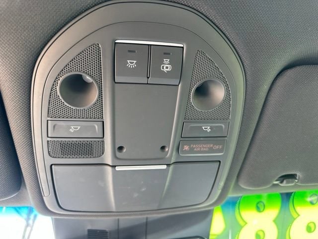 2023 GENESIS G70 Standard - Photo 23
