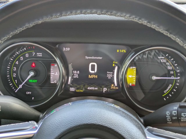 2022 Jeep Wrangler Unlimited Sahara 4XE - Photo 35