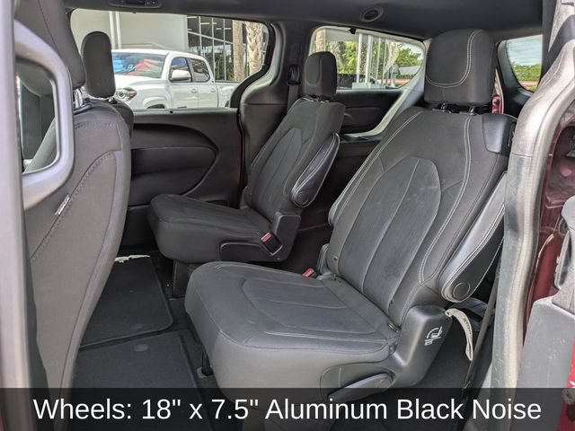 2020 Chrysler Pacifica Touring - Photo 21