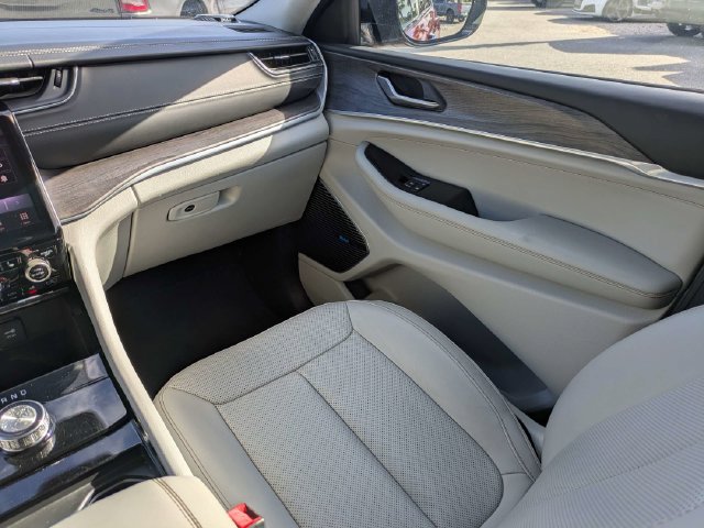 2022 Jeep Grand Cherokee L Overland - Photo 24