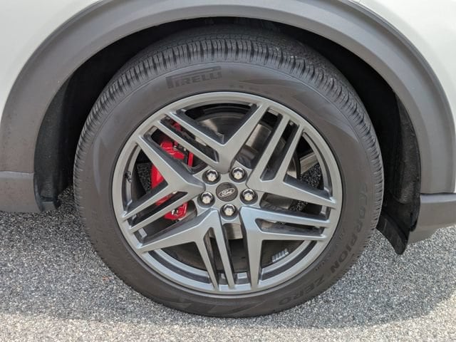 2025 Ford Explorer ST - Photo 11
